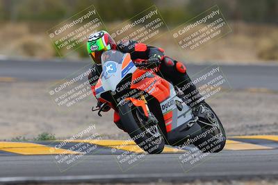 media/Jan-15-2023-SoCal Trackdays (Sun) [[c1237a034a]]/Turn 3 (1115am)/